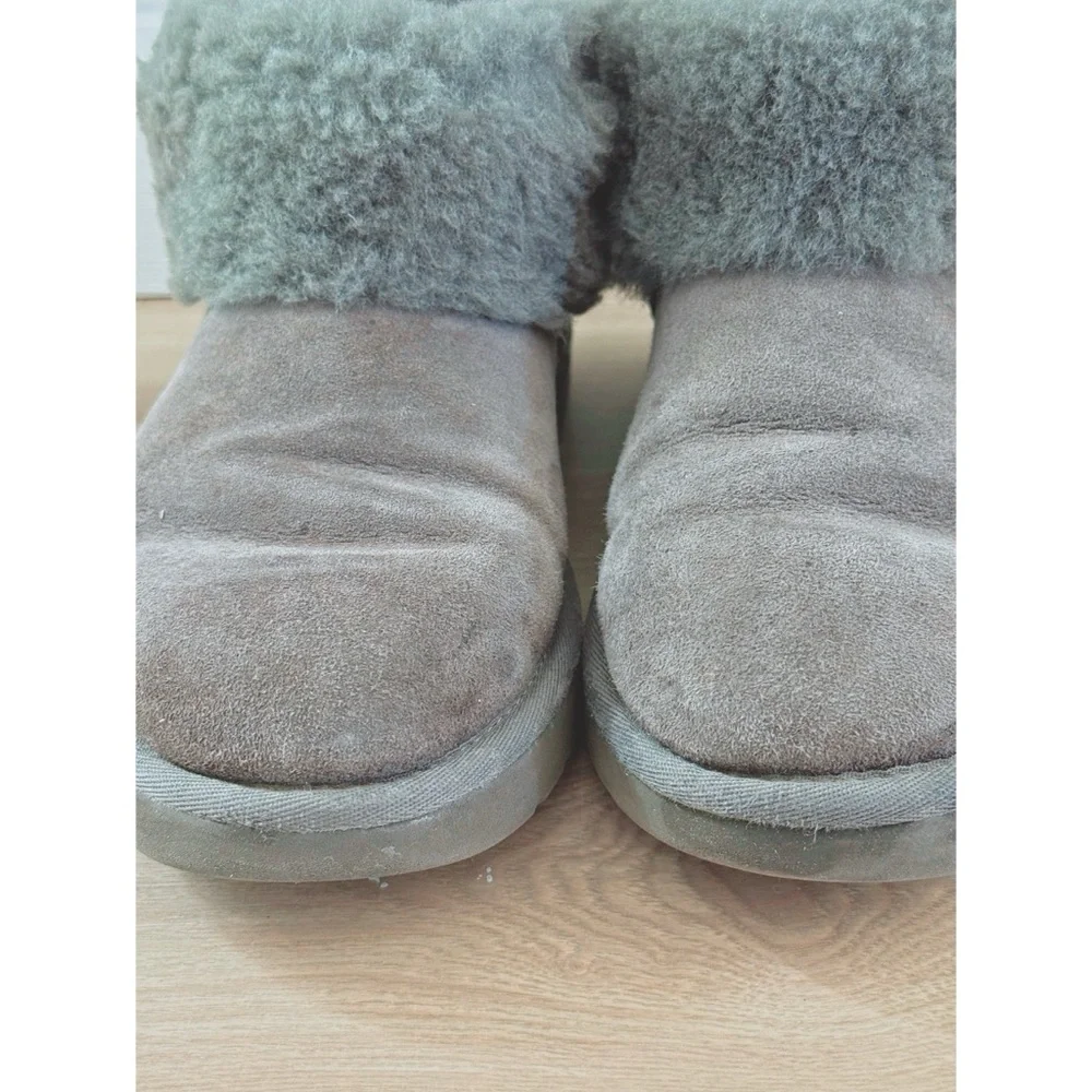 Ugg Mini Fluff Boots in Gray